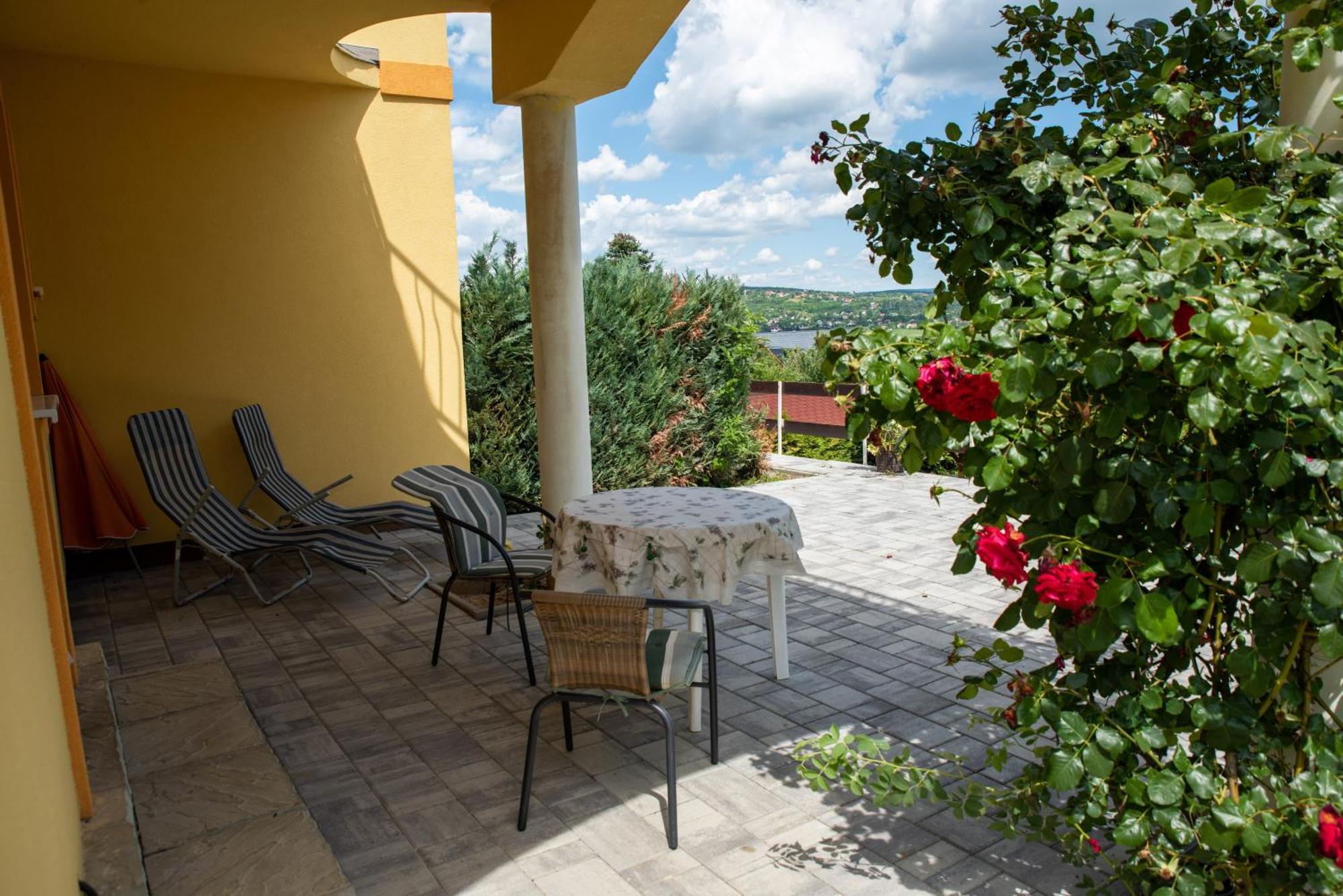 Flora Villa Hévíz Exterior foto