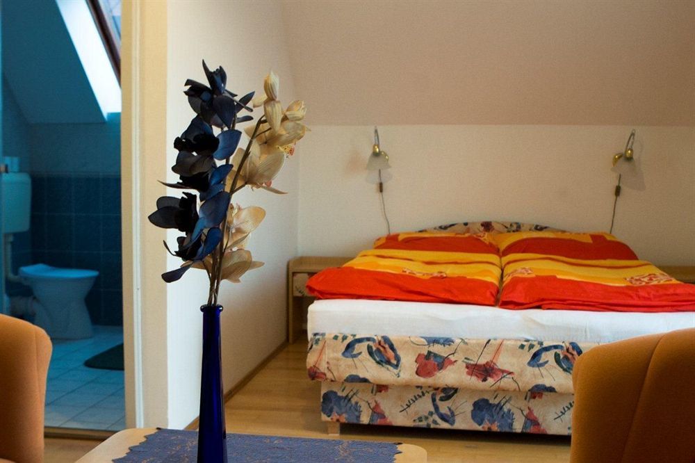 Flora Villa Hévíz Exterior foto