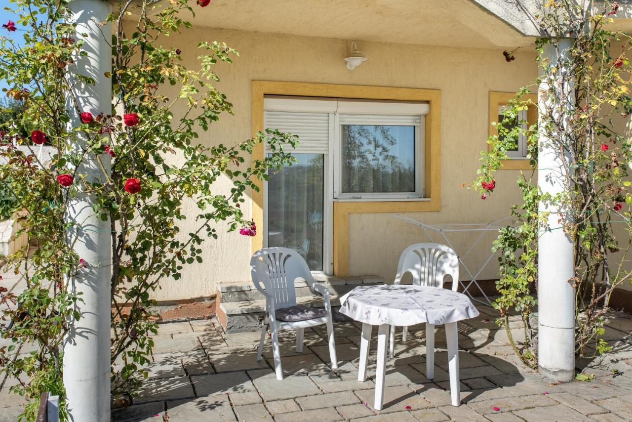 Flora Villa Hévíz Exterior foto